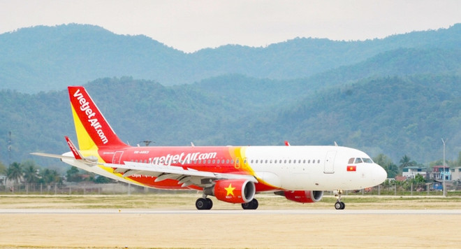 Vietjet inaugure la deuxième ligne vers Dien Bien en l'honneur du 70e anniversaire de la victoire de Dien Bien Phu ảnh 1