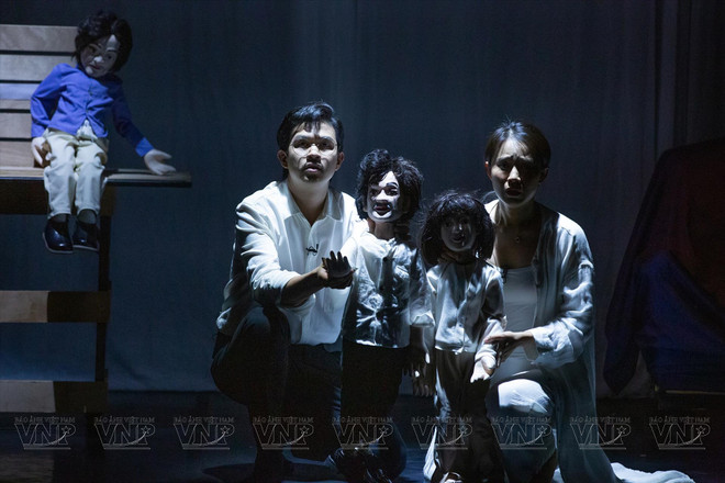 Les marionnettes sortent de l’ombre et réinventent le théâtre ảnh 3 Les marionnettes sortent de l’ombre et réinventent le théâtre ảnh 3