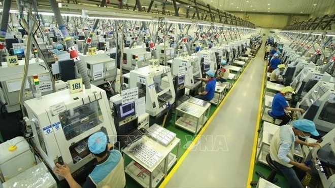 Vietnam Report publie un livre blanc sur l'économie vietnamienne en 2023 ảnh 1 Vietnam Report publie un livre blanc sur l'économie vietnamienne en 2023 ảnh 1