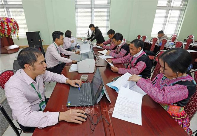 Hoa Binh travaille à améliorer les moyens de subsistance des populations ethniques ảnh 2 Hoa Binh travaille à améliorer les moyens de subsistance des populations ethniques ảnh 2