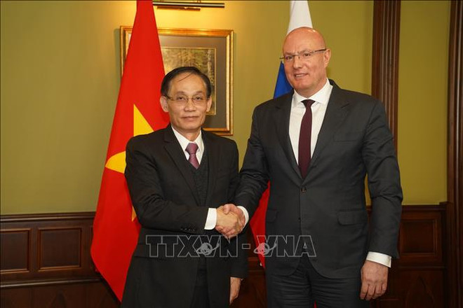 Le président de la Commission centrale des relations extérieures du PCV en visite de travail en Russie ảnh 1 Le président de la Commission centrale des relations extérieures du PCV en visite de travail en Russie ảnh 1