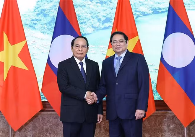 Vietnam et Laos promevent la coopération multiforme ảnh 1