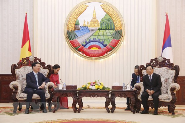 Une délégation vietnamienne de haut niveau reçue par les dirigeants du Laos ảnh 2 Une délégation vietnamienne de haut niveau reçue par les dirigeants du Laos ảnh 2