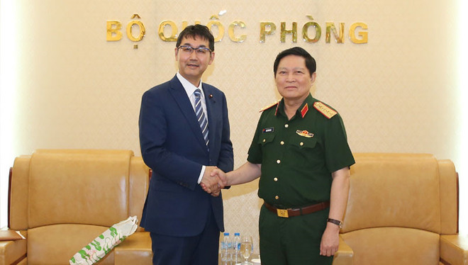 Le ministre de la Défense Ngô Xuân Lich reçoit le conseiller spécial du PM japonais ảnh 1 Le ministre de la Défense Ngô Xuân Lich reçoit le conseiller spécial du PM japonais ảnh 1