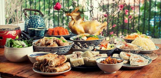 Le repas du réveillon, un trait culturel traditionnel des Hanoiens ảnh 1 Le repas du réveillon, un trait culturel traditionnel des Hanoiens ảnh 1