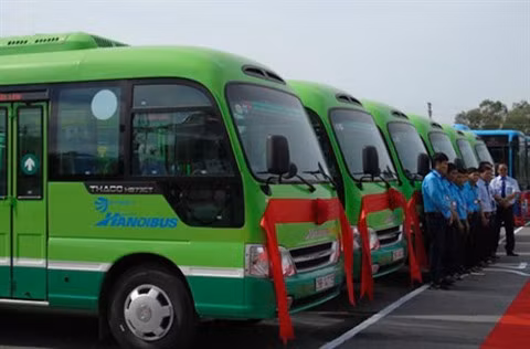Efficacités remarquables des minibus à Hanoï ảnh 1