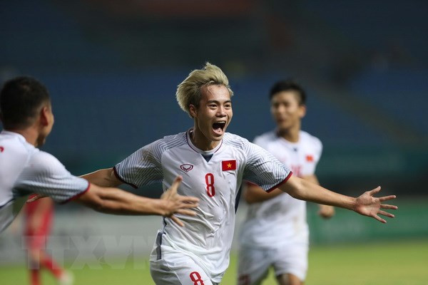 ASIAD 18 : félicitations à l’équipe de football masculin et à l’athlète Bui Thi Thu Thao ảnh 1 ASIAD 18 : félicitations à l’équipe de football masculin et à l’athlète Bui Thi Thu Thao ảnh 1