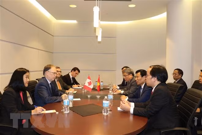 Développement des relations entre le Canada et le Vietnam ảnh 1