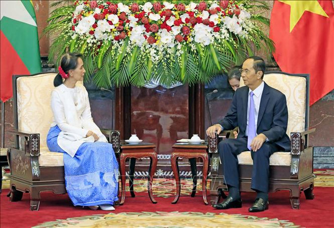 Le président Tran Dai Quang reçoit la conseillère d'Etat du Myanmar ảnh 1