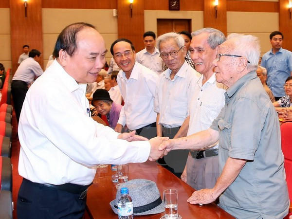 Le Premier ministre rencontre des électeurs de Hai Phong ảnh 1 Le Premier ministre rencontre des électeurs de Hai Phong ảnh 1