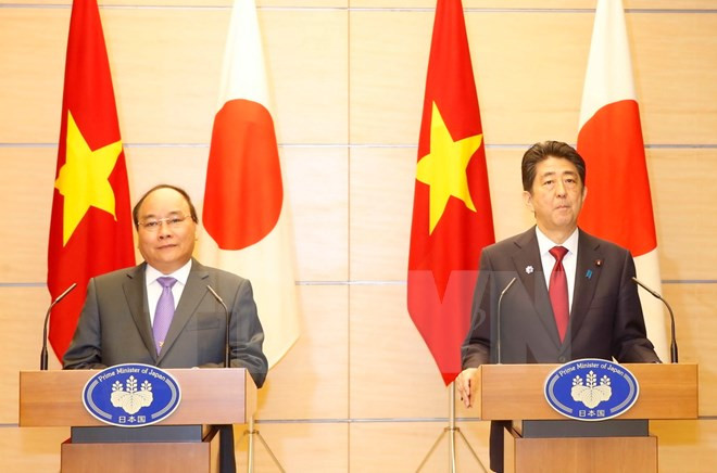 Nguyen Xuan Phuc achève sa visite au Japon pour participer au Sommet du G7 élargi ảnh 1 Nguyen Xuan Phuc achève sa visite au Japon pour participer au Sommet du G7 élargi ảnh 1