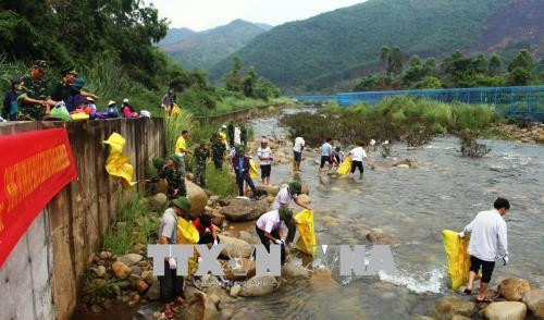 Les peuples vietnamo-chinois conjuguent des efforts pour protéger l’environnement ảnh 1 Les peuples vietnamo-chinois conjuguent des efforts pour protéger l’environnement ảnh 1