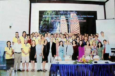 La médecine vietnamienne intéresse les praticiens français ảnh 1 La médecine vietnamienne intéresse les praticiens français ảnh 1