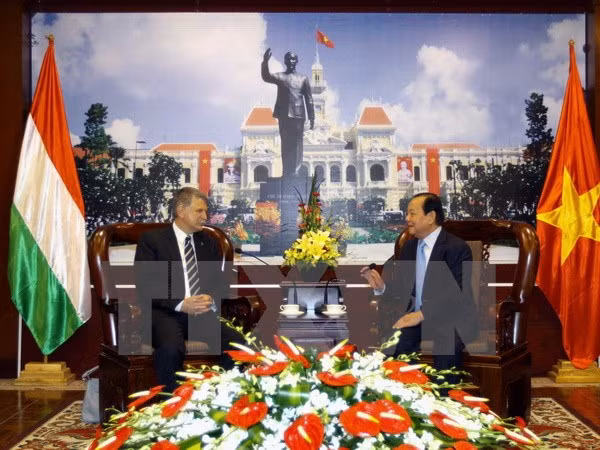 Ho Chi Minh-Ville souhaite resserrer la coopération avec Budapest ảnh 1