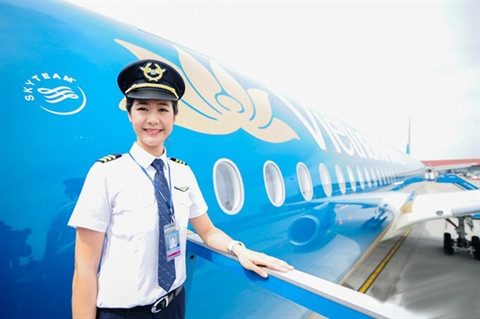 Elle est la plus jeune femme commandant de bord du Vietnam ảnh 1 Elle est la plus jeune femme commandant de bord du Vietnam ảnh 1