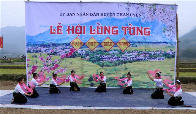 Fête Lung Tung des Thaï dans la province de Lai Chau ảnh 1