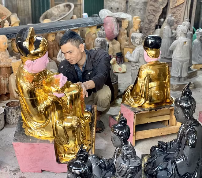 Escapade printanière dans le village de sculpture de Son Dông ảnh 2