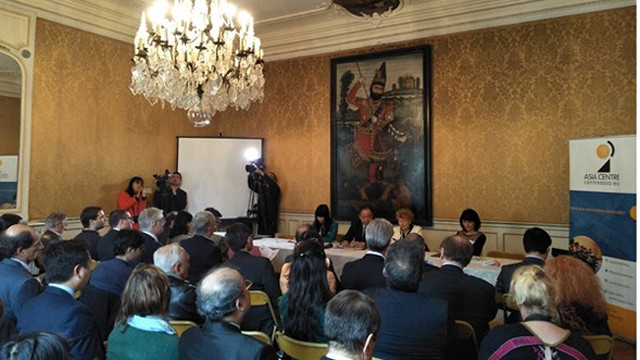 La relation Vietnam - France au menu d’une conférence à Paris ảnh 1 La relation Vietnam - France au menu d’une conférence à Paris ảnh 1