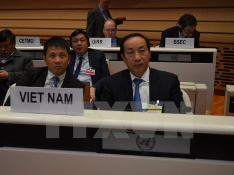 Une délégation du ministère des Transports et des Communications en Suisse ảnh 1 Une délégation du ministère des Transports et des Communications en Suisse ảnh 1