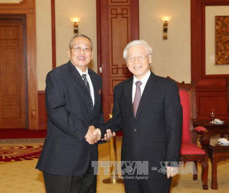 Nguyen Phu Trong reçoit des contrôleurs du Parti du peuple cambodgien ảnh 1 Nguyen Phu Trong reçoit des contrôleurs du Parti du peuple cambodgien ảnh 1