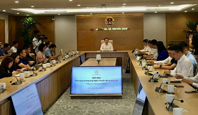 «Octobre, mois de la consommation numérique» ảnh 1