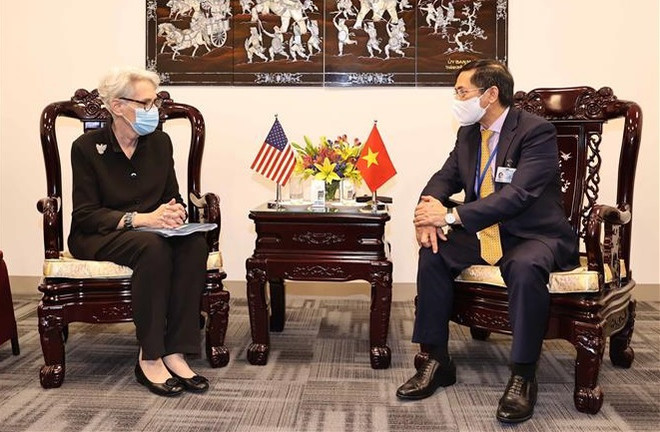 La diplomatie vietnamienne active à New York et à la 14e réunion du G3 ảnh 1 La diplomatie vietnamienne active à New York et à la 14e réunion du G3 ảnh 1