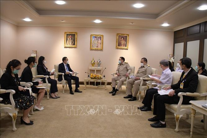 COVID-19 : Vietnam et Thaïlande renforcent leur coopération dans le domaine de la santé ảnh 2 COVID-19 : Vietnam et Thaïlande renforcent leur coopération dans le domaine de la santé ảnh 2