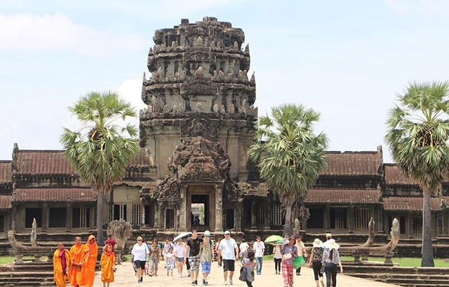 HCM-Ville et Phnom Penh renforcent leur coopération dans le tourisme ảnh 1 HCM-Ville et Phnom Penh renforcent leur coopération dans le tourisme ảnh 1