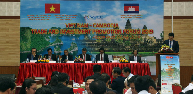 Forum pour la promotion du commerce et de l’investissement Vietnam – Cambodge 2019 ảnh 1 Forum pour la promotion du commerce et de l’investissement Vietnam – Cambodge 2019 ảnh 1
