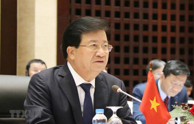 Le vice-PM Trinh Dinh Dung en visite de travail en République Unie de la Tanzanie ảnh 1 Le vice-PM Trinh Dinh Dung en visite de travail en République Unie de la Tanzanie ảnh 1