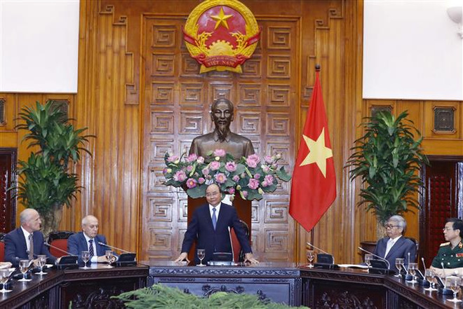 Le PM travaille avec des experts sur l’évaluation de l’état du corps du Président Ho Chi Minh ảnh 1 Le PM travaille avec des experts sur l’évaluation de l’état du corps du Président Ho Chi Minh ảnh 1