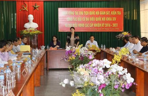 La présidente de l’Assemblée nationale à An Giang ảnh 1