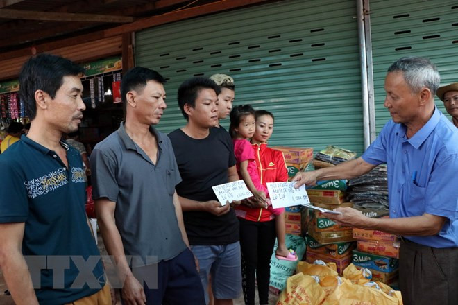 Effondrement du barrage : le Vietnam toujours aux côtés du Laos ảnh 1 Effondrement du barrage : le Vietnam toujours aux côtés du Laos ảnh 1