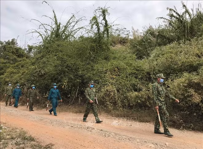 Renforcement du contrôle pour empêcher les entrées et sorties illégales ảnh 1