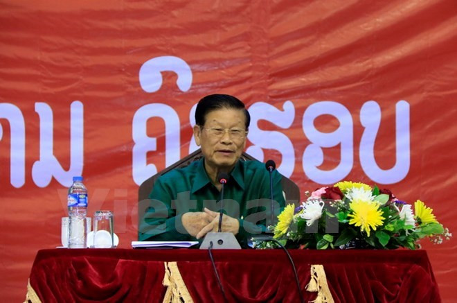 Causerie sur les relations spéciales Vietnam-Laos à Vientiane ảnh 1 Causerie sur les relations spéciales Vietnam-Laos à Vientiane ảnh 1