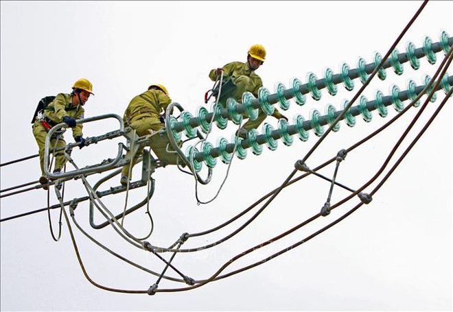Electricité : De nombreux projets mis en chantier et en réseau en 2018 ảnh 1 Electricité : De nombreux projets mis en chantier et en réseau en 2018 ảnh 1