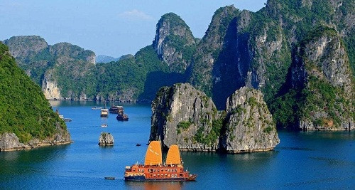 Ha Long, l’une des destinations attirant le plus grand nombre de touristes étrangers en Asie-Pacifique ảnh 1 Ha Long, l’une des destinations attirant le plus grand nombre de touristes étrangers en Asie-Pacifique ảnh 1
