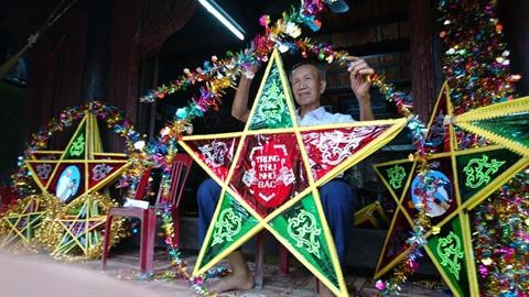 L’art des lanternes étoilées à Bao Dap ảnh 1 L’art des lanternes étoilées à Bao Dap ảnh 1
