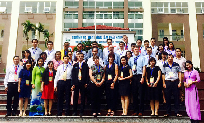 Colloque sur la gouvernance des universités à Thai Nguyen ảnh 1