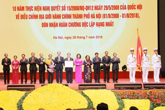 Célébration des dix ans de l’élargissement des limites administratives de Hanoi ảnh 1