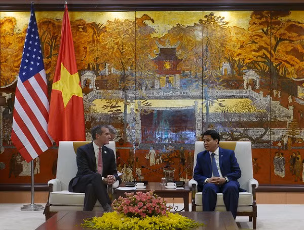 Los Angeles partage ses expériences dans le règlement de la pollution de l'environnement ảnh 1