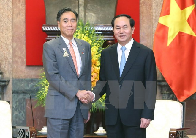 Tran Dai Quang reçoit le gouverneur de Nagano et l’ambassadeur mongol ảnh 2 Tran Dai Quang reçoit le gouverneur de Nagano et l’ambassadeur mongol ảnh 2