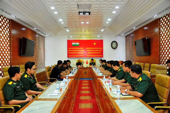 La délégation des jeunes officiers indiens à Ho Chi Minh-Ville ảnh 1 La délégation des jeunes officiers indiens à Ho Chi Minh-Ville ảnh 1