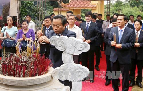 Le vice président de l’AN visite un site révolutionnaire du Laos à Phu Tho ảnh 1 Le vice président de l’AN visite un site révolutionnaire du Laos à Phu Tho ảnh 1