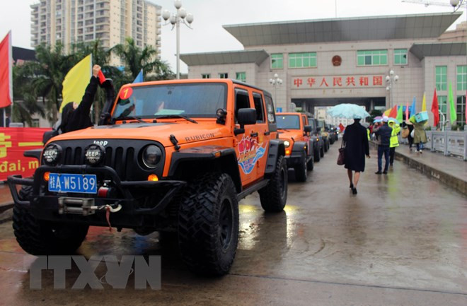 Vietnam et Chine élargissent des circuits touristiques pour les automobilistes ảnh 1 Vietnam et Chine élargissent des circuits touristiques pour les automobilistes ảnh 1