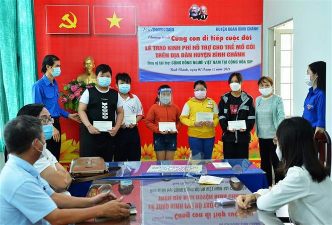 Des expatriés vietnamiens en Italie et à Chypre soutiennent les orphelins du COVID-19 ảnh 1 Des expatriés vietnamiens en Italie et à Chypre soutiennent les orphelins du COVID-19 ảnh 1