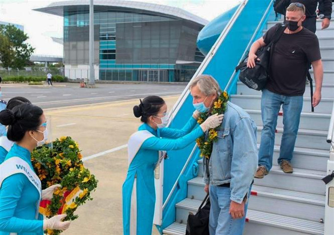 Quang Nam accueilli les premiers touristes étrangers ảnh 2