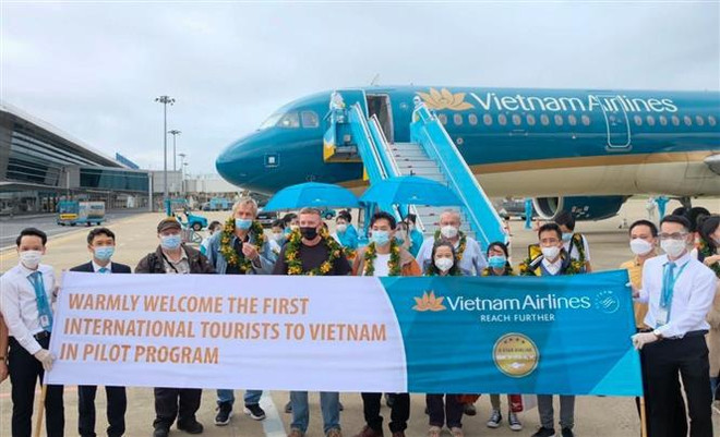 Quang Nam accueilli les premiers touristes étrangers ảnh 1
