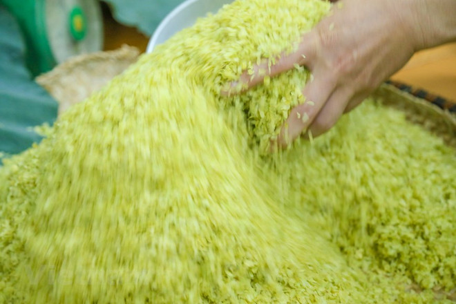 Le côm, la petite douceur de l’automne hanoïen ảnh 1 Le côm, la petite douceur de l’automne hanoïen ảnh 1