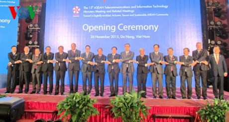 Ouverture de la 15e Conférence des ministres des télécoms de l'ASEAN ảnh 1 Ouverture de la 15e Conférence des ministres des télécoms de l'ASEAN ảnh 1